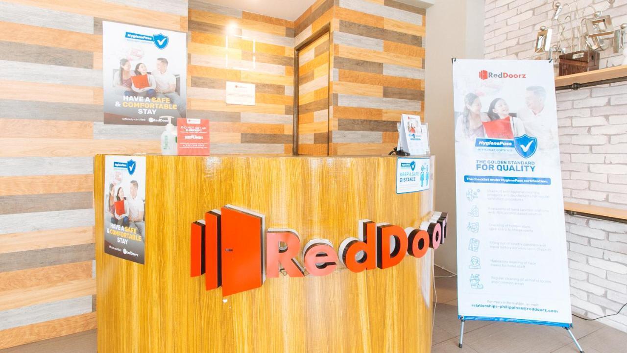 Reddoorz Plus Near Osmena Highway 2 Hotel Manila Exterior photo